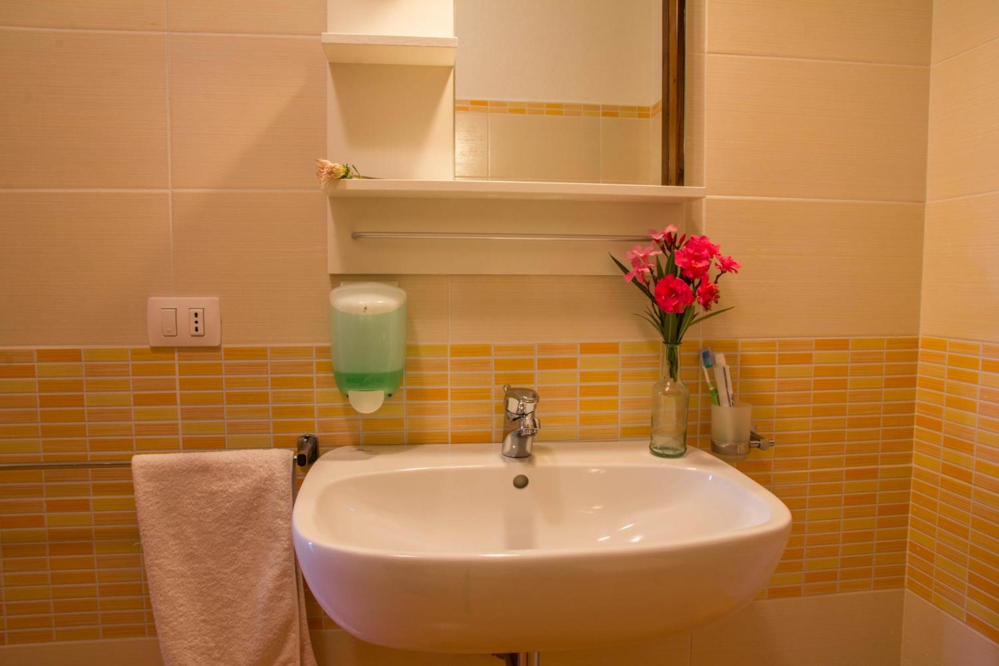 Gf Apartments La Vigna Badesi Kültér fotó