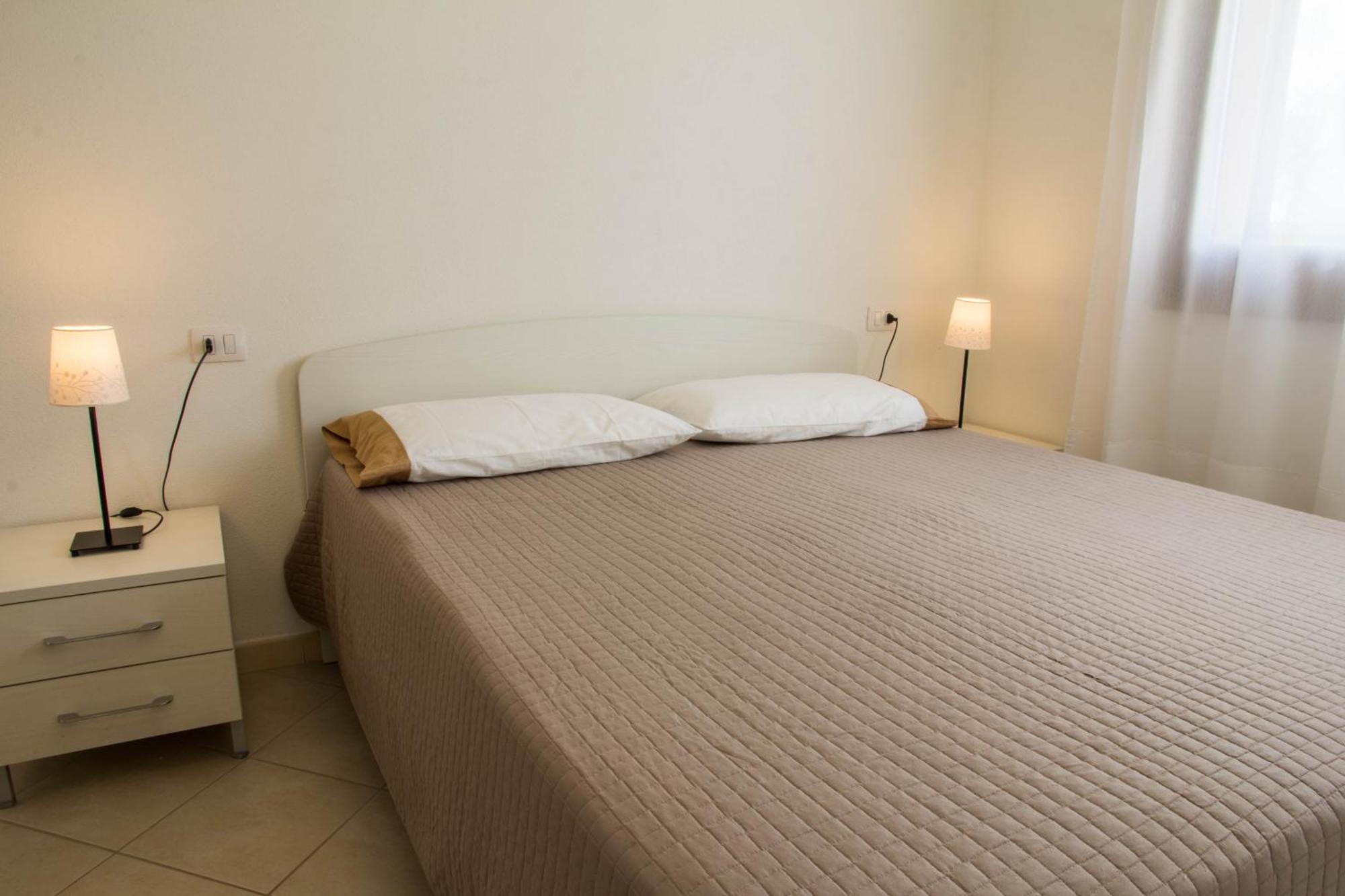 Gf Apartments La Vigna Badesi Kültér fotó
