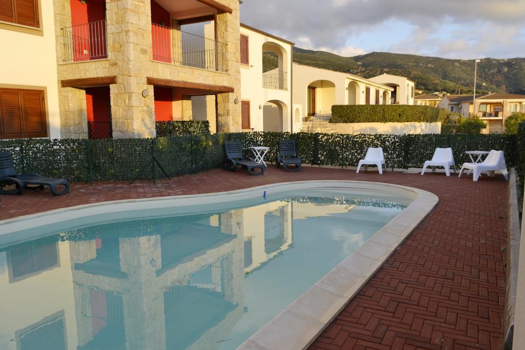 Gf Apartments La Vigna Badesi Kültér fotó